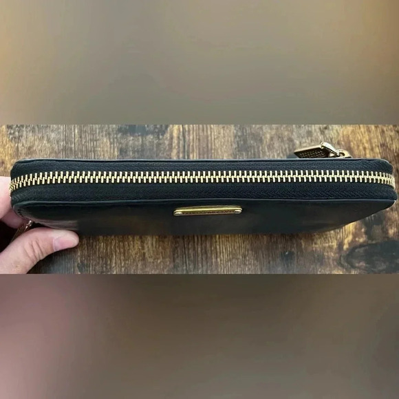Rebecca Minkoff | ladies leather wallet. - Picture 12 of 15
